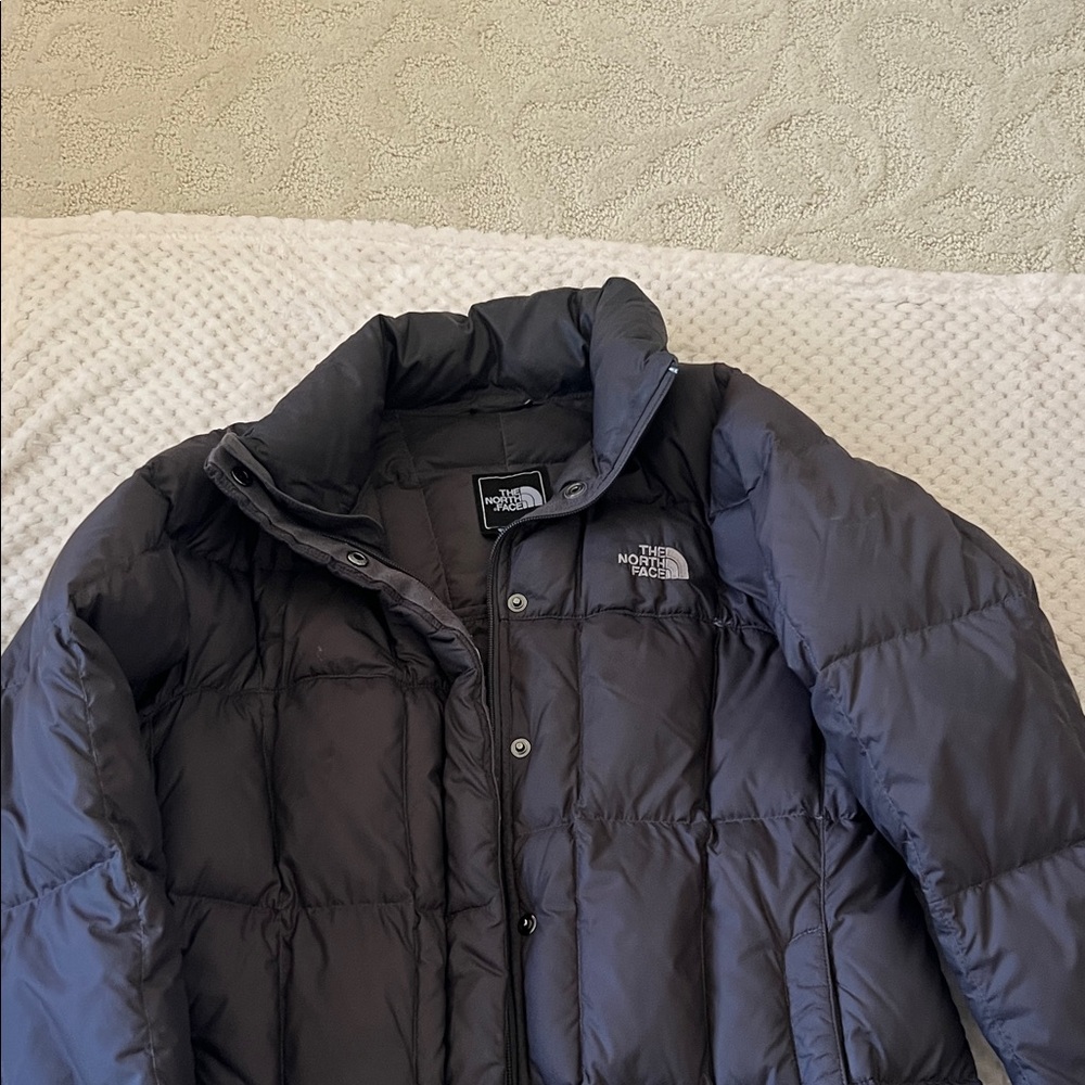 The North Face Women's Long Black Puffer Jacket - Picture 4 of 4